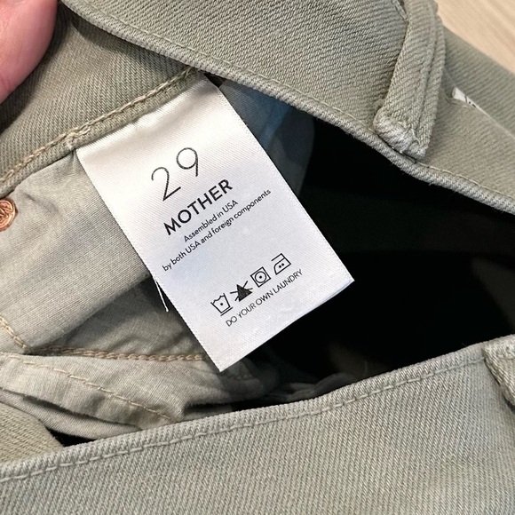 Mother Women’s High Waisted Smokin’ Double Ankle Denim Jeans - Picture 5 of 8